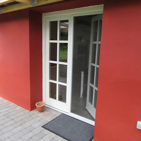 Hedelodden Apartment Uve Exterior photo